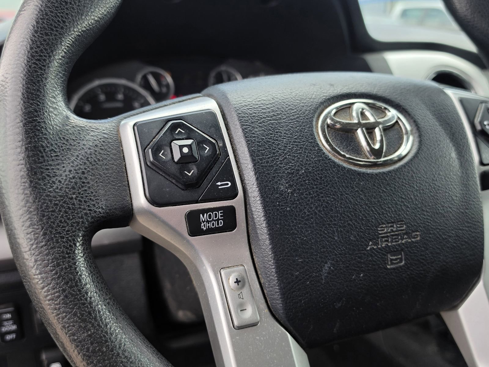 Used 2017 Toyota Tundra SR5 image 19