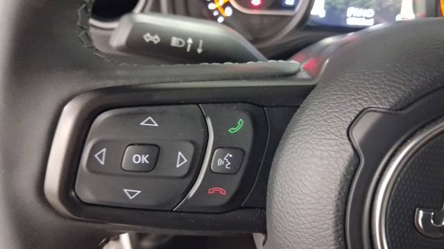 Used 2026 Jeep Wrangler Unlimited Rubicon AWD/4WD image 24