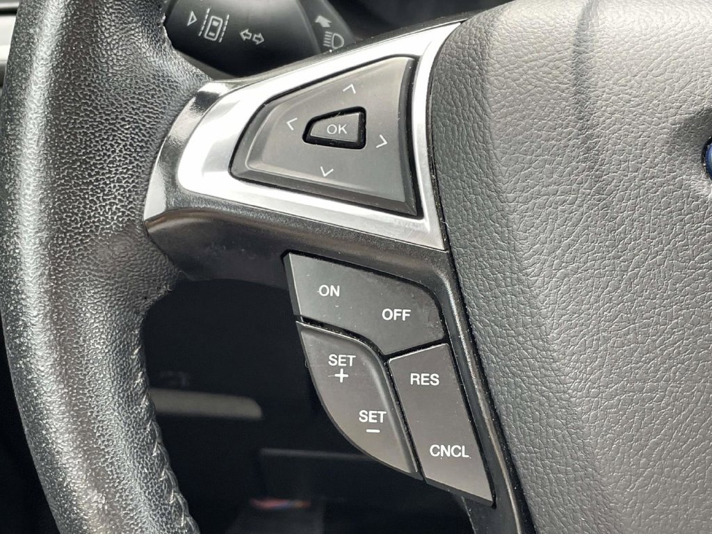 Used 2024 Ford Edge SEL AWD/4WD image 30