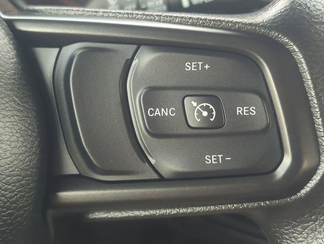 Used 2025 Jeep Wrangler Sport image 14