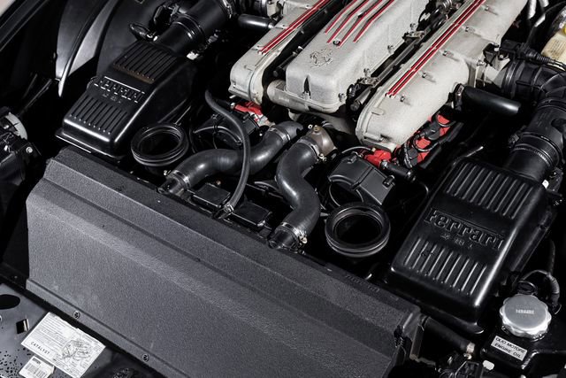 Used 2000 Ferrari 550 Maranello Coupe RWD image 15