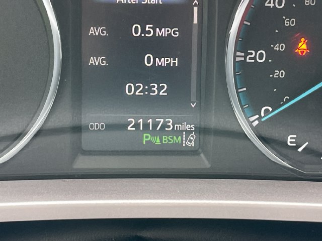 Used 2016 Toyota RAV4 Limited w/ Advanced Technology Package AWD/4WD image 11