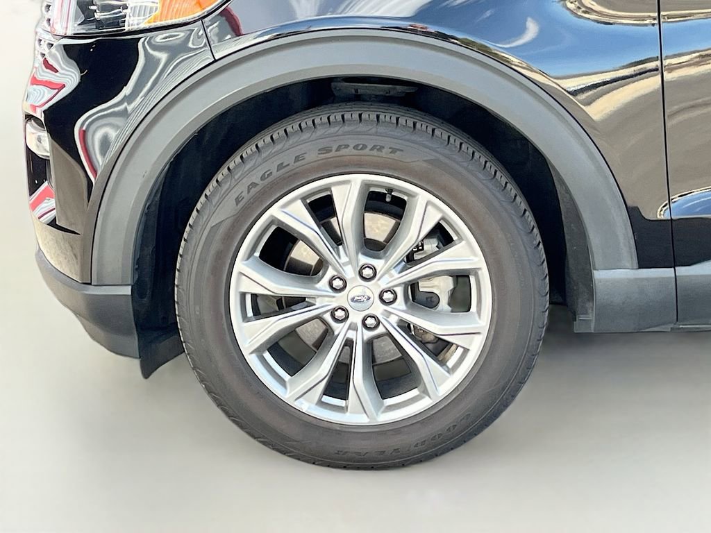 Used 2022 Ford Explorer XLT w/ Equipment Group 202A image 35