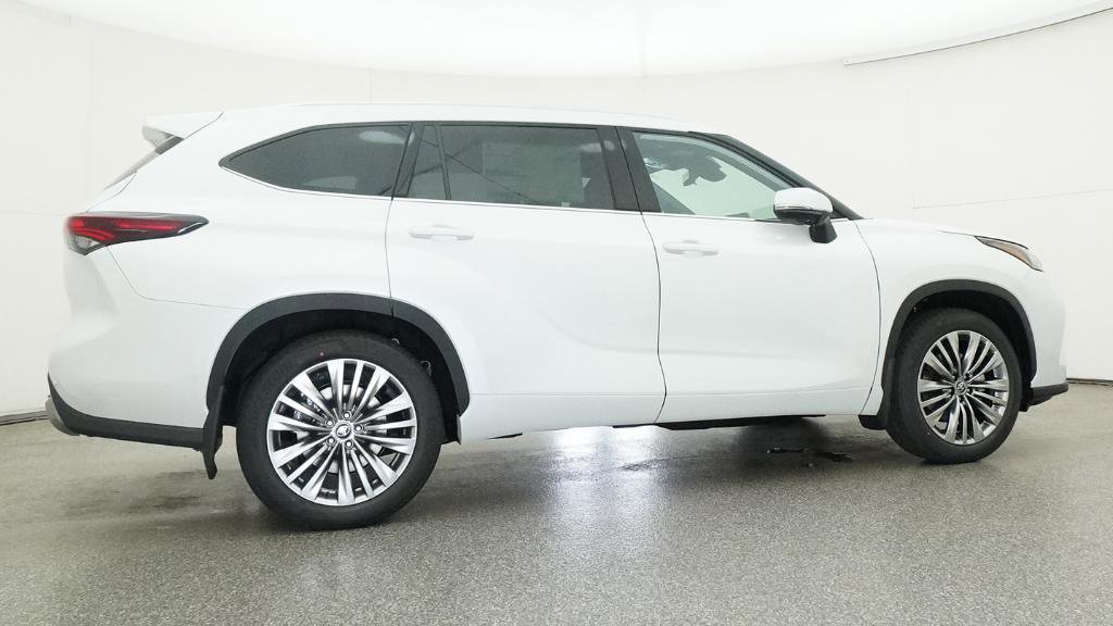 New 2026 Toyota Highlander Platinum AWD/4WD image 8