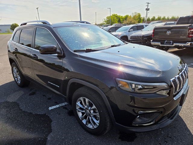 Used 2020 Jeep Cherokee Latitude Plus w/ Comfort/Convenience Group AWD/4WD image 16