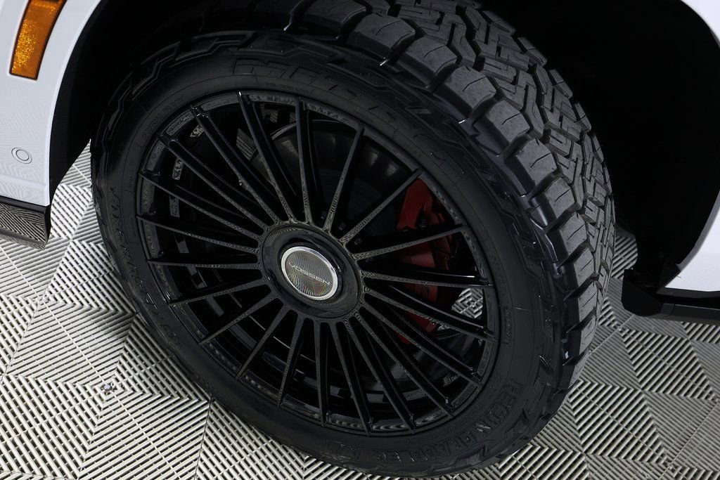 Used 2026 Cadillac Escalade ESV V image 52