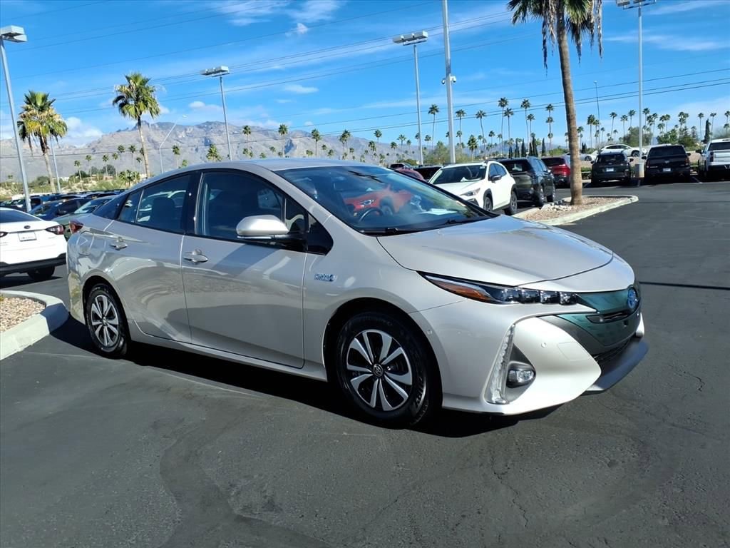 Used 2018 Toyota Prius Prime image 32