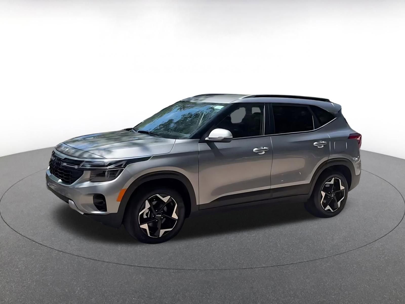 Used 2025 Kia Seltos S FWD image 8