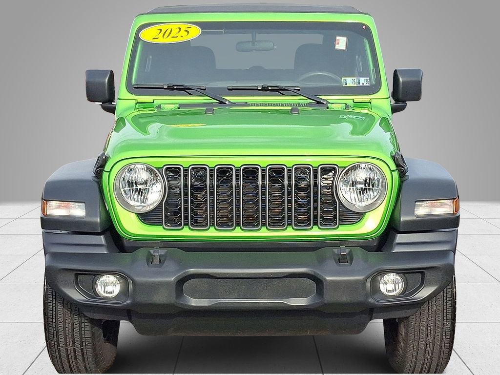 Used 2025 Jeep Wrangler Sport AWD/4WD image 3