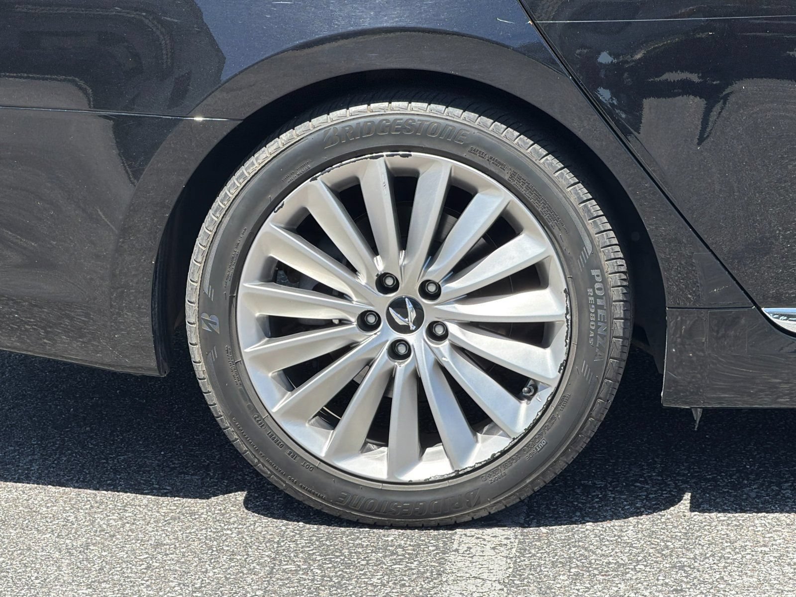 Used 2016 Hyundai Equus Signature RWD image 26