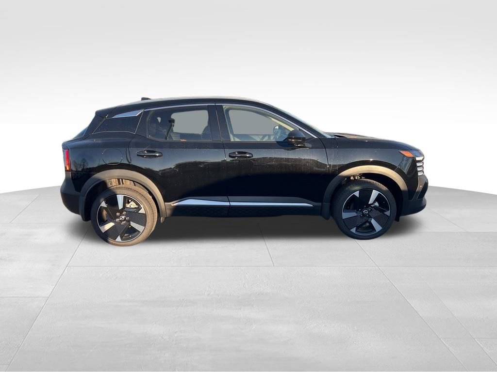 New 2025 Nissan Kicks SR image 7