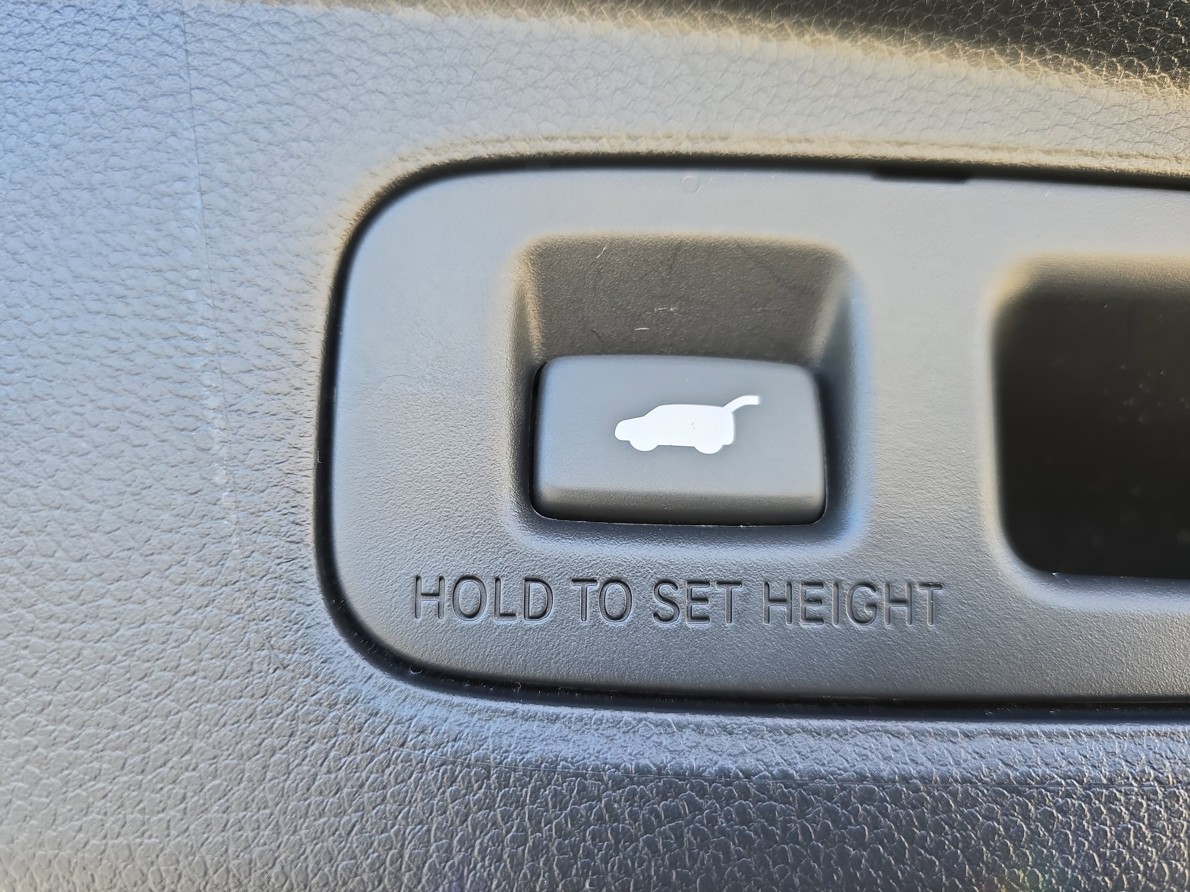 Used 2025 Honda CR-V EX-L image 14