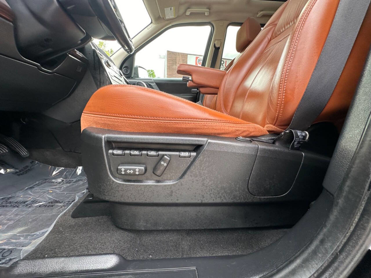 Used 2013 Land Rover LR2 HSE LUX image 18