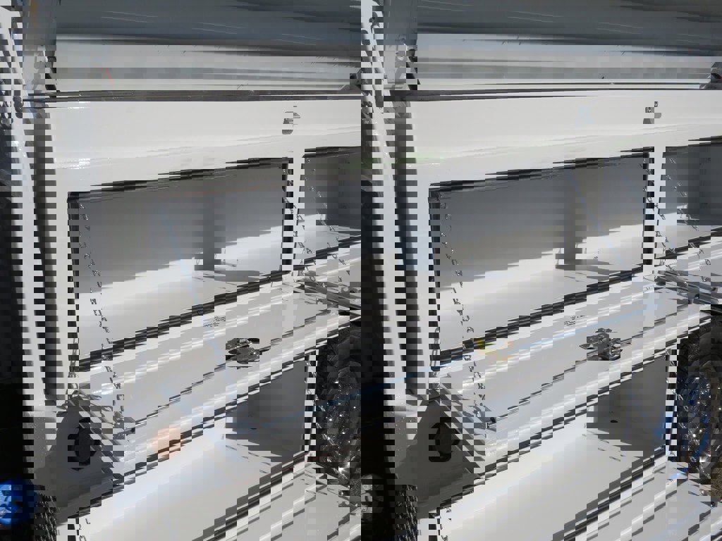 New 2024 RAM 3500 Tradesman image 9