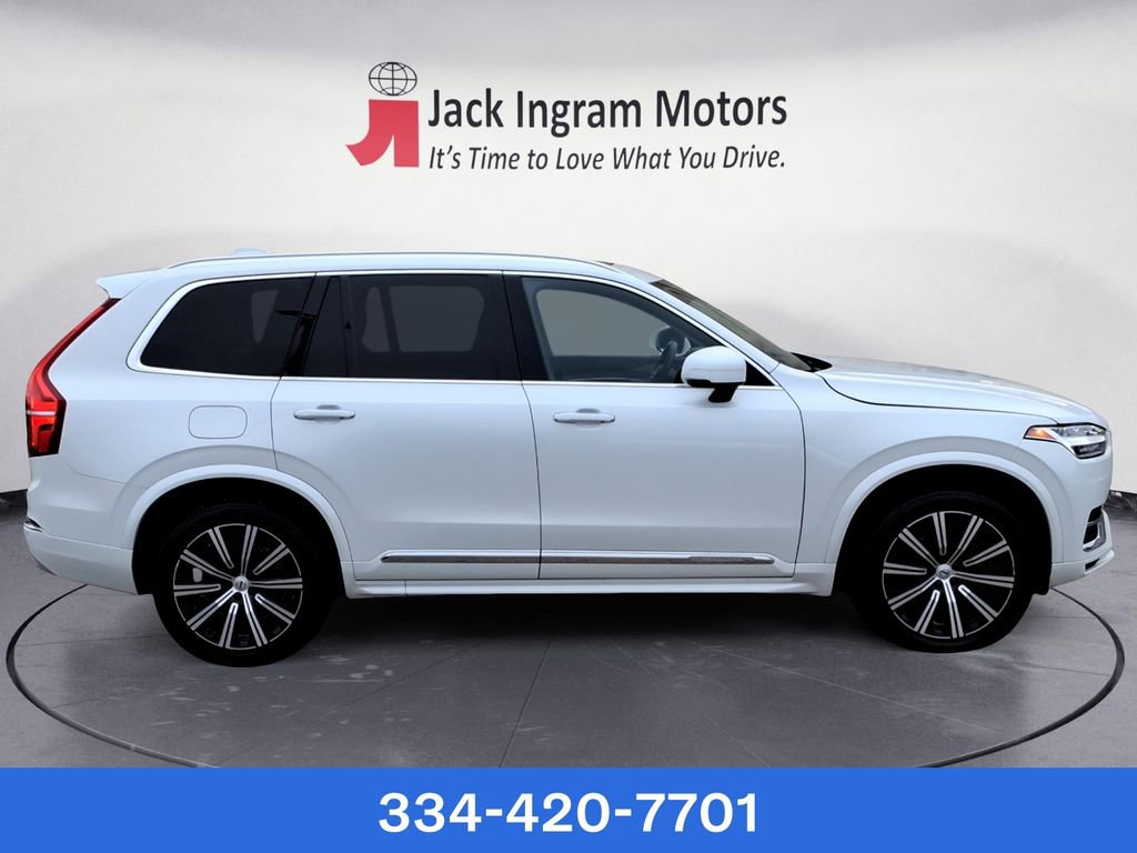 Used 2022 Volvo XC90 T8 Inscription image 6