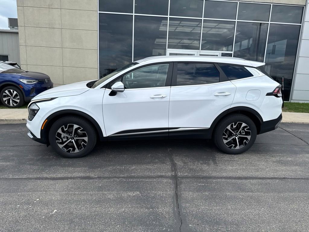 Used 2023 Kia Sportage EX AWD/4WD image 7