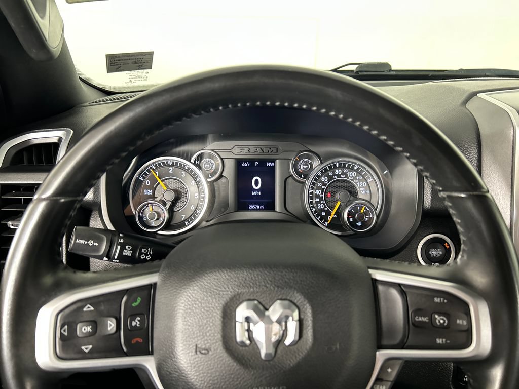 Used 2022 RAM 1500 Big Horn AWD/4WD image 14