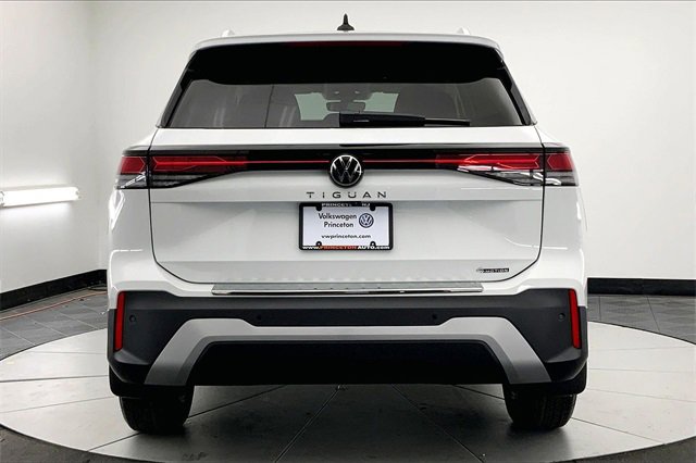 New 2026 Volkswagen Tiguan S image 5