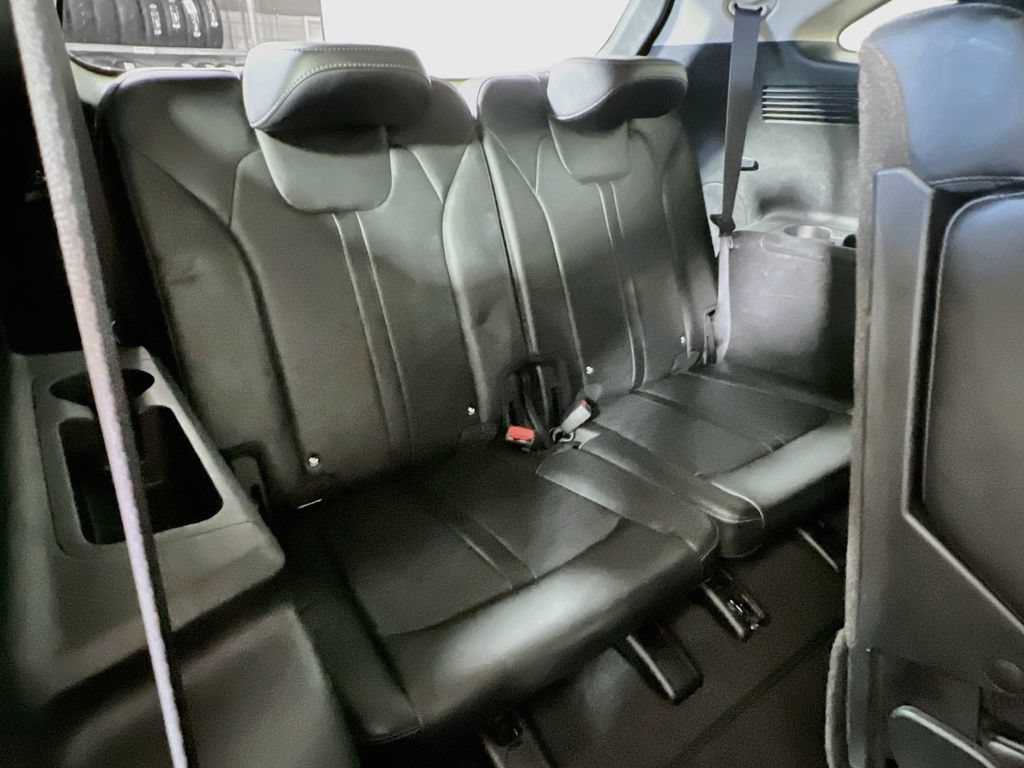 Used 2024 Kia Sorento S FWD image 22