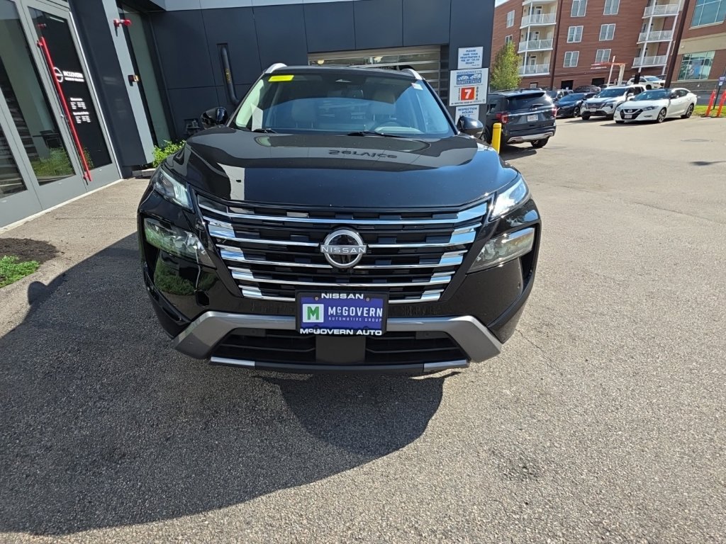 Certified 2025 Nissan Rogue SL AWD/4WD image 8