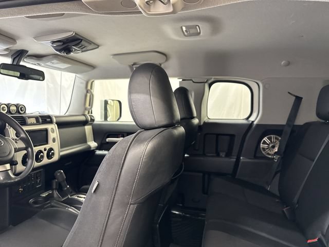 Used 2014 Toyota FJ Cruiser 4WD w/ Convenience Package image 13