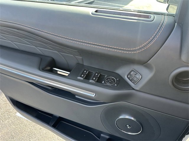 Certified 2024 Ford Expedition Max Platinum image 30