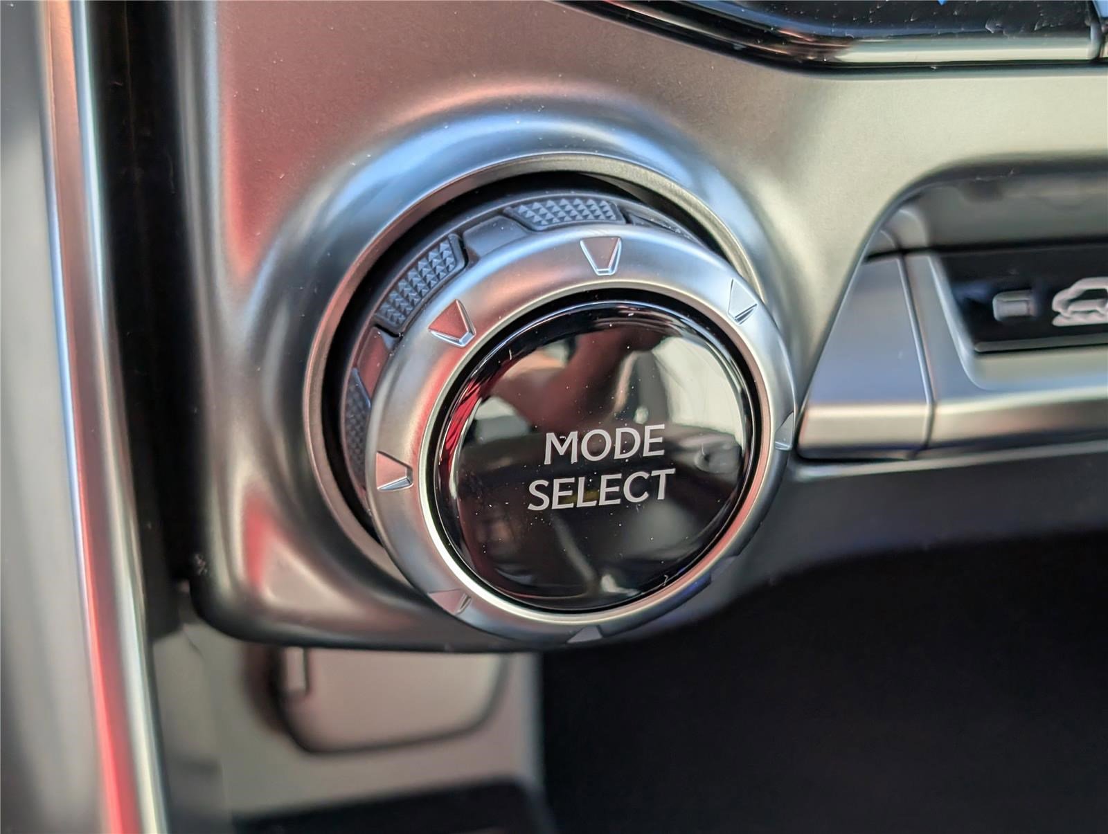 New 2026 Lexus LX 600 4WD w/ Luxury Package image 28