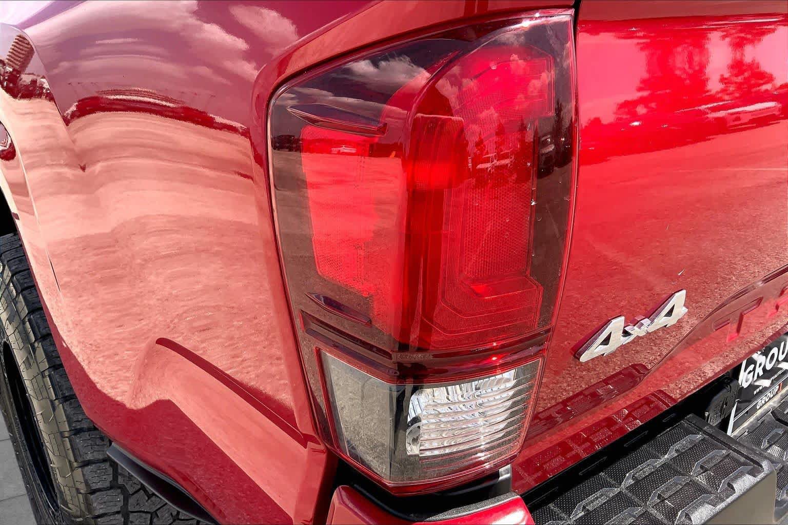Used 2023 Toyota Tacoma SR AWD/4WD image 28