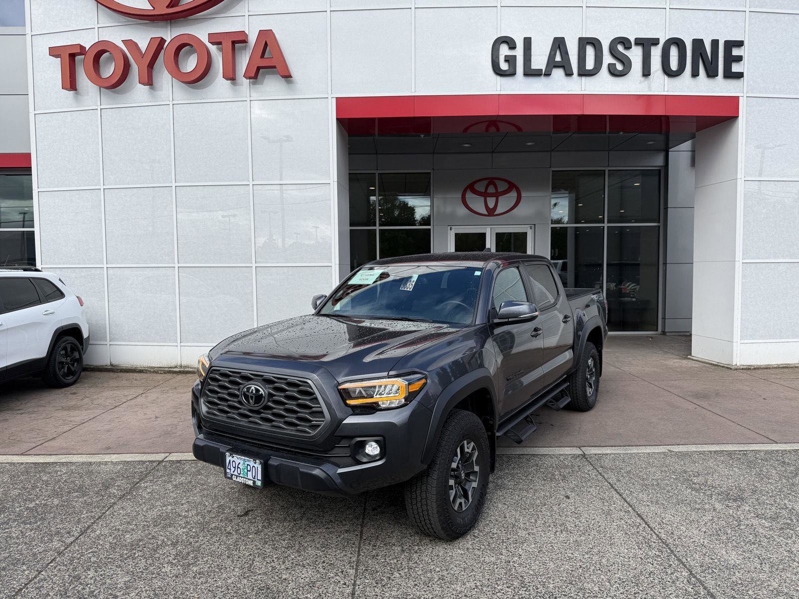 Used 2023 Toyota Tacoma TRD Off-Road w/ Black Out Package (TMS) AWD/4WD image 1