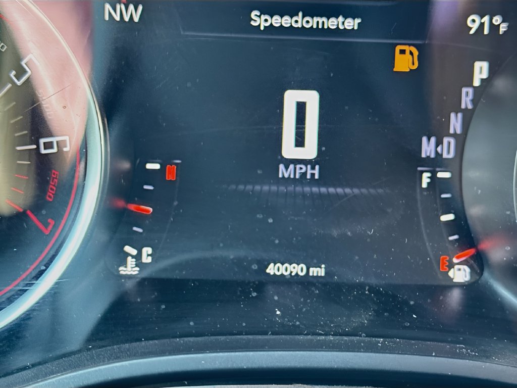 Used 2022 Dodge Challenger SXT RWD image 12