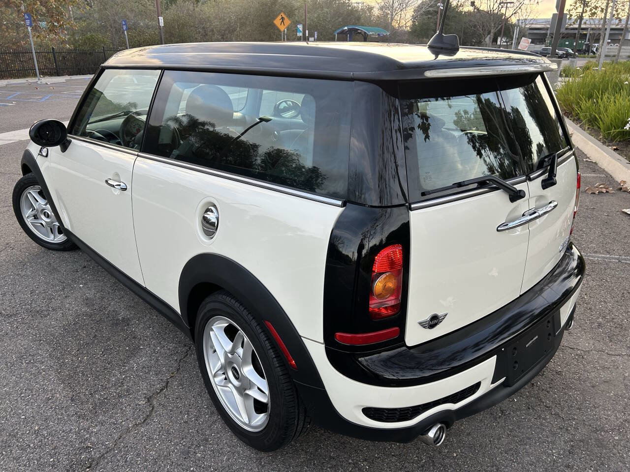 Used 2010 MINI Cooper Clubman S image 6