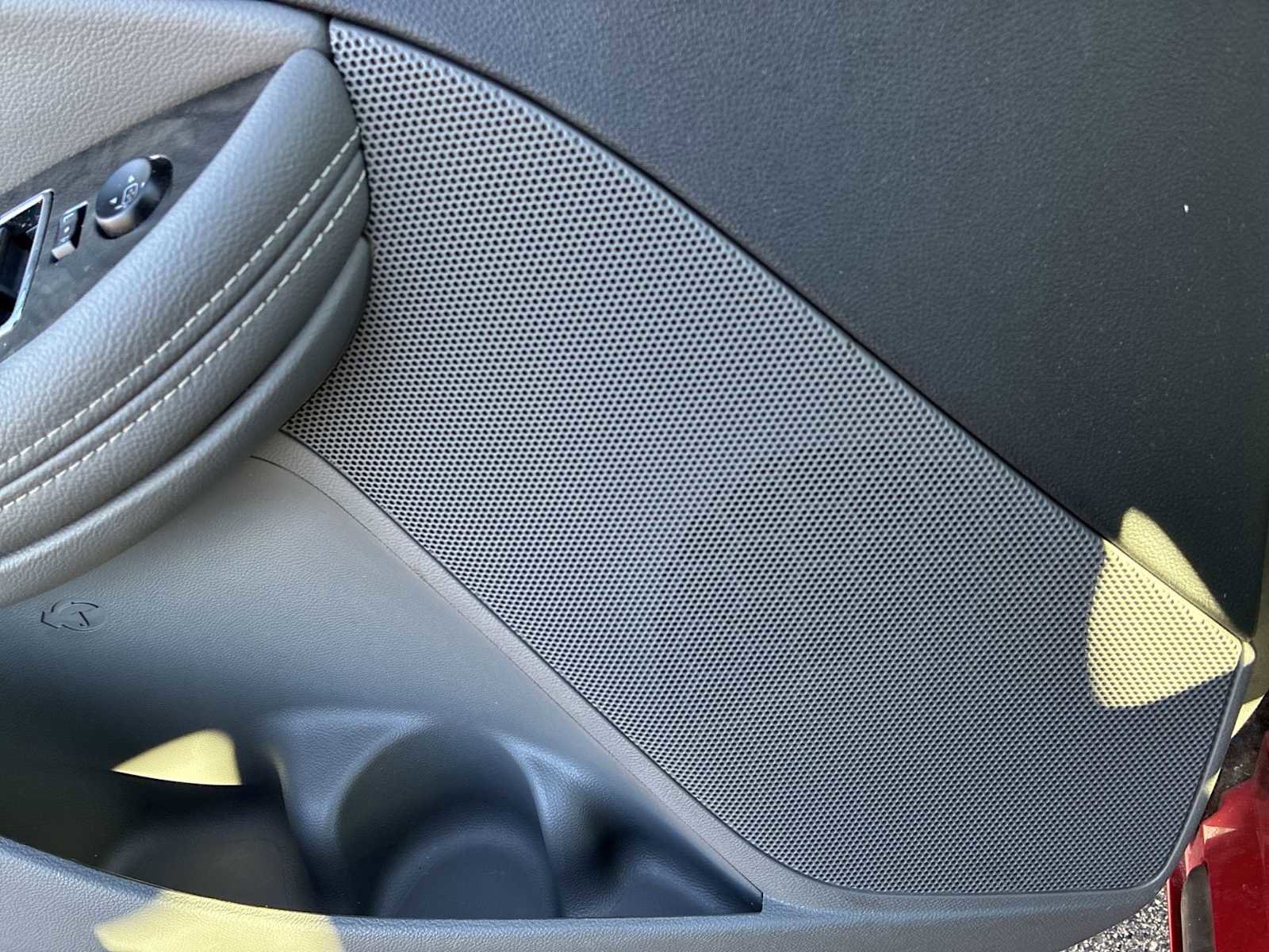 Certified 2015 Chevrolet Impala LT w/ Convenience Package image 28