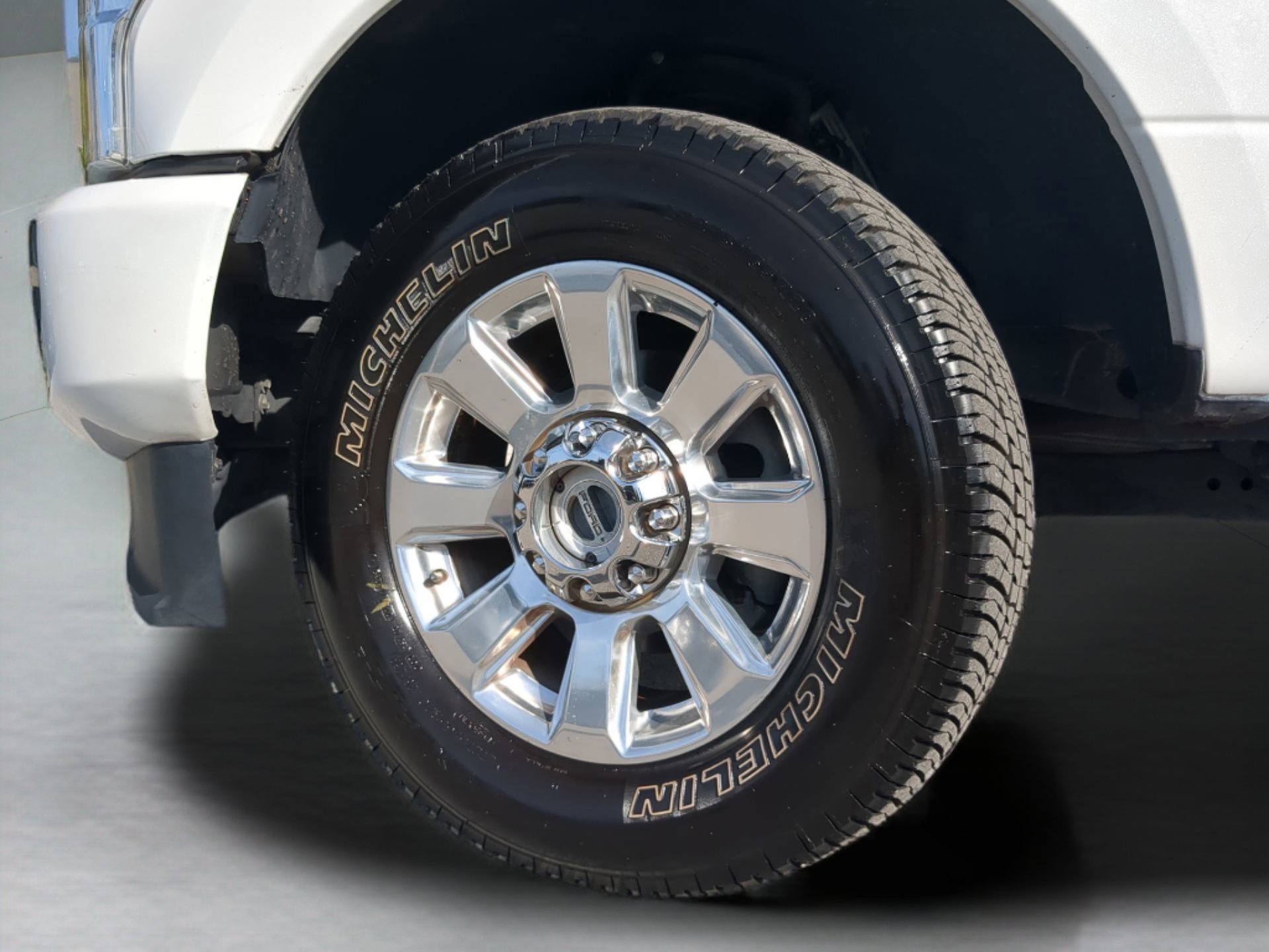 Certified 2022 Ford F250 Platinum w/ FX4 Off-Road Package image 63