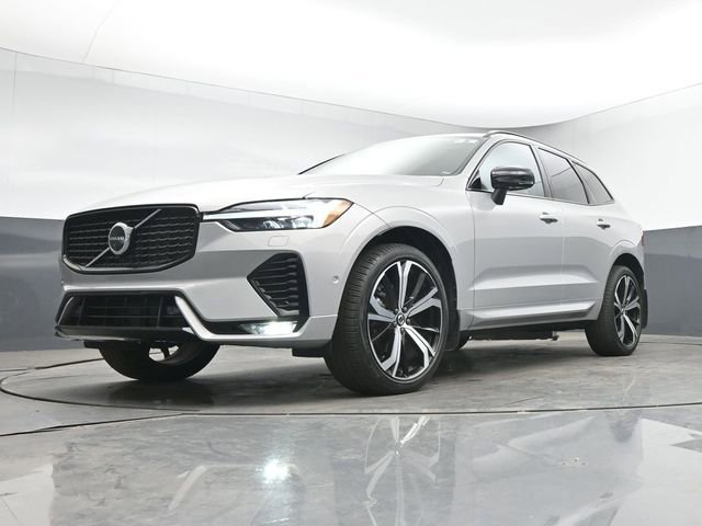 Used 2023 Volvo XC60 B5 Ultimate w/ Climate Package FWD image 17