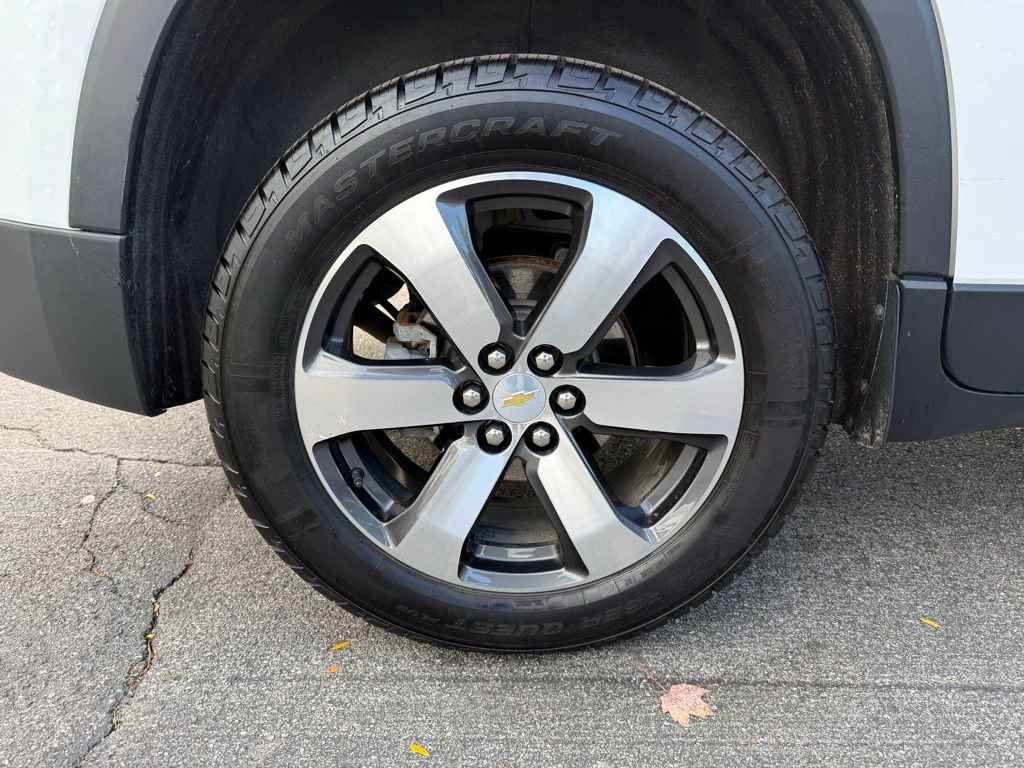 Used 2019 Chevrolet Traverse LT w/ LT Premium Package image 27