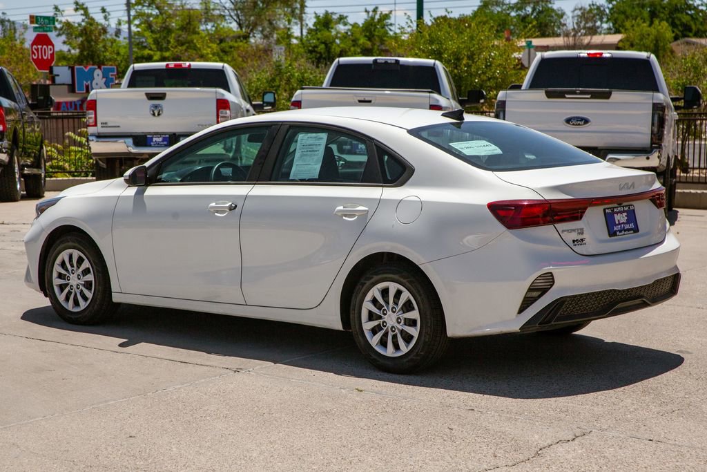Used 2023 Kia Forte LX FWD image 7
