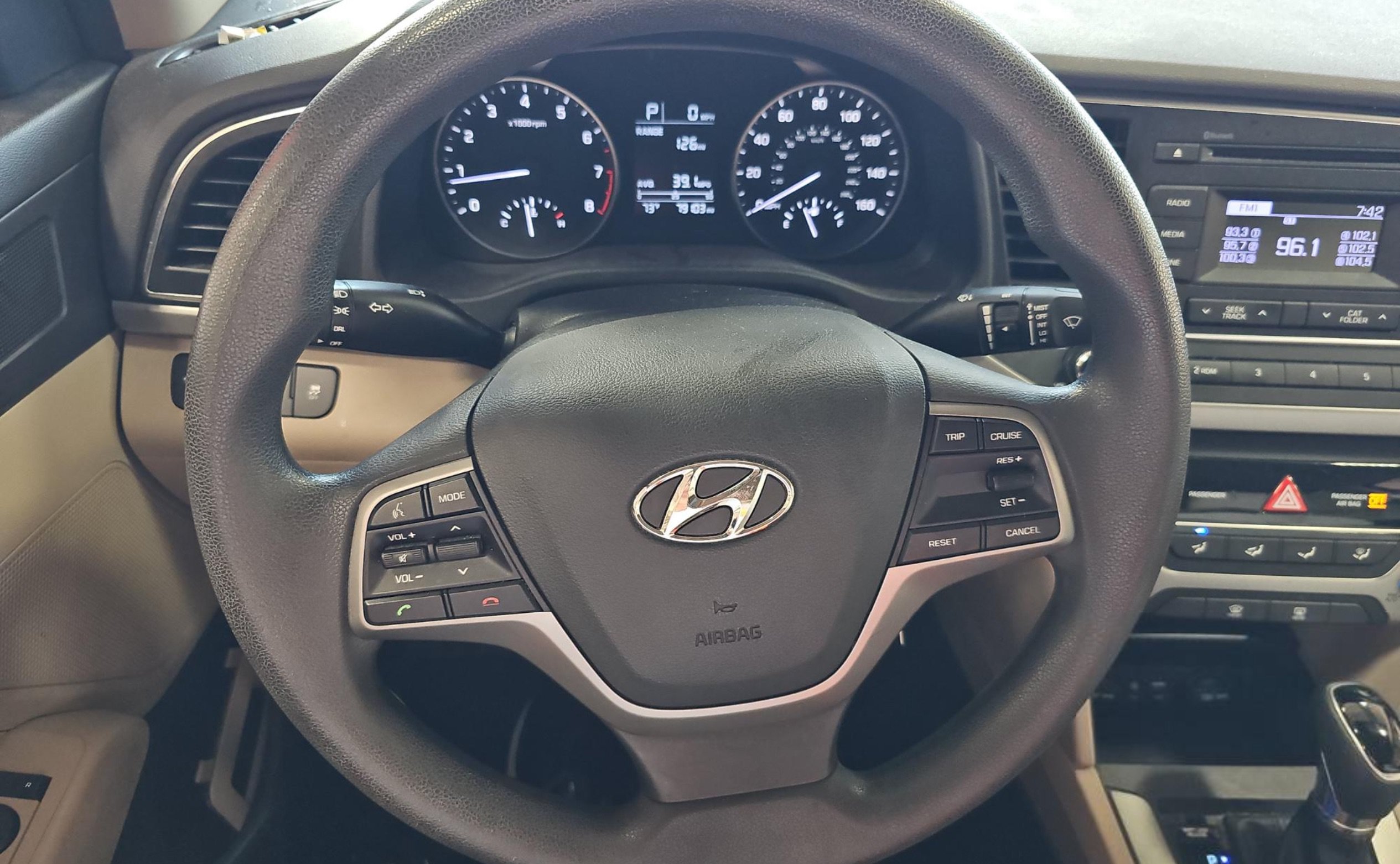 Used 2017 Hyundai Elantra SE FWD image 6