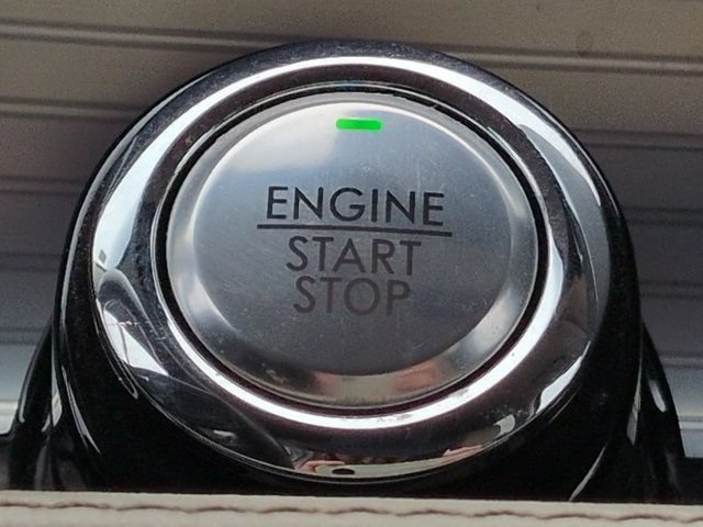 Used 2020 Lincoln Corsair FWD w/ Equipment Group 101A image 28