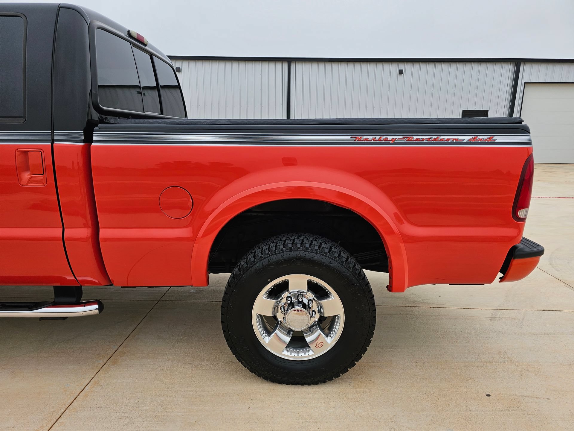 Used 2004 Ford F250 Harley-Davidson AWD/4WD image 23