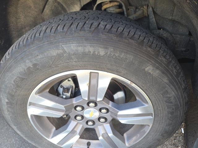 Used 2017 Chevrolet Colorado W/T w/ Custom Special Edition image 14