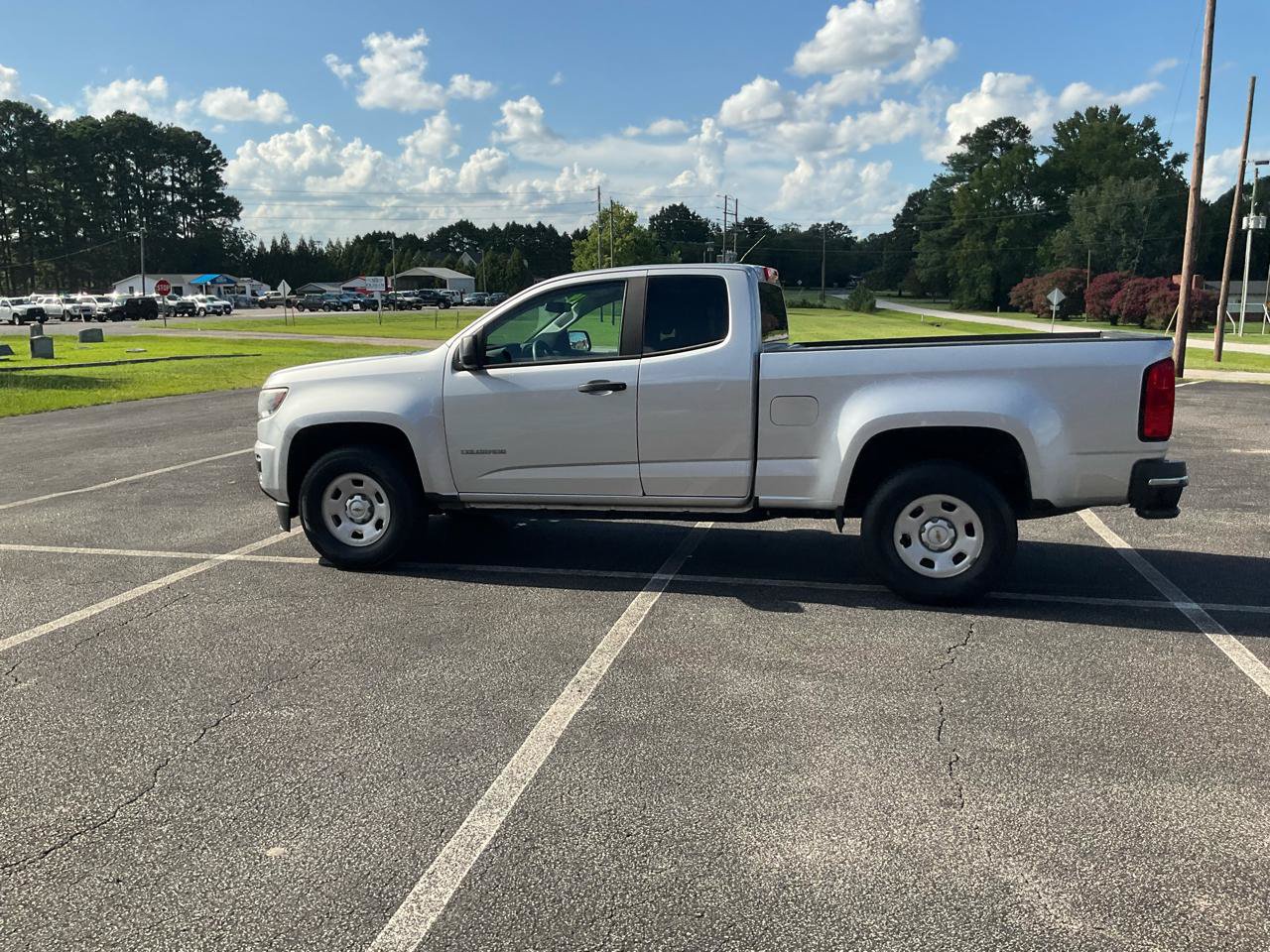 Used 2019 Chevrolet Colorado W/T RWD image 11