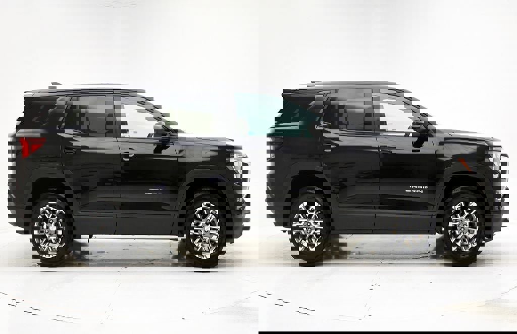 Used 2025 GMC Terrain Elevation image 3