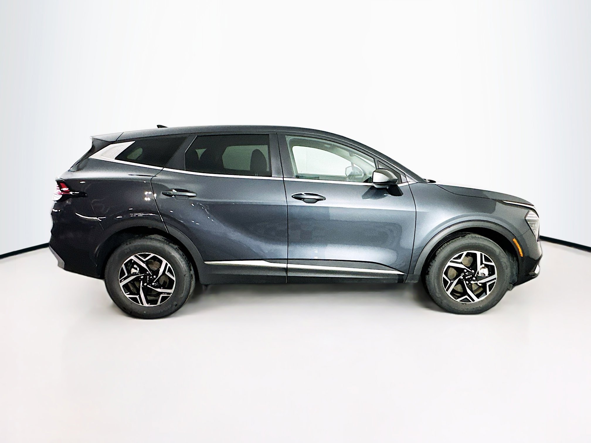 Used 2025 Kia Sportage LX AWD/4WD image 10