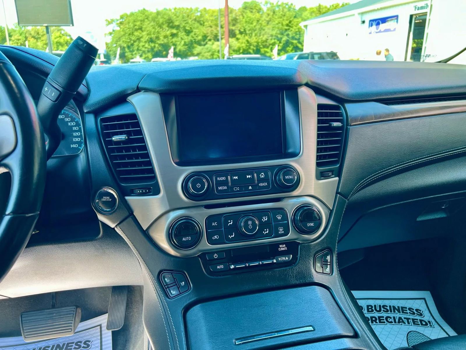 Used 2019 GMC Yukon Denali w/ Denali Ultimate Package image 13