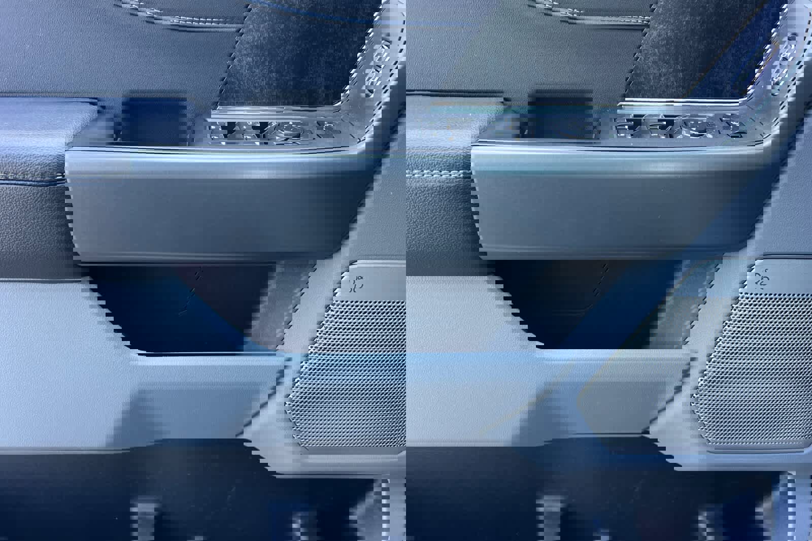 New 2026 Ford F350 XLT w/ XLT Premium Package image 13