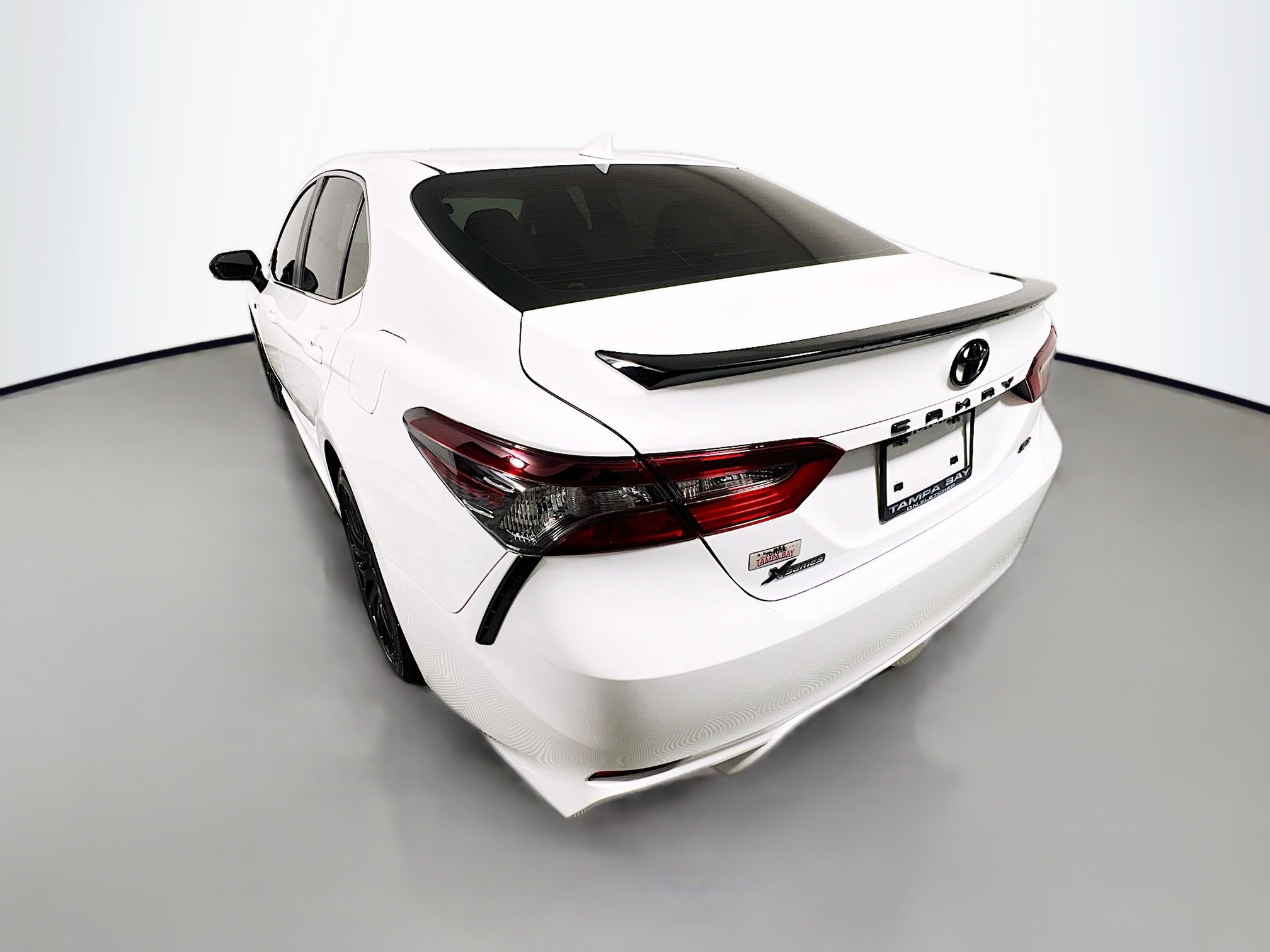 Used 2024 Toyota Camry SE FWD image 8