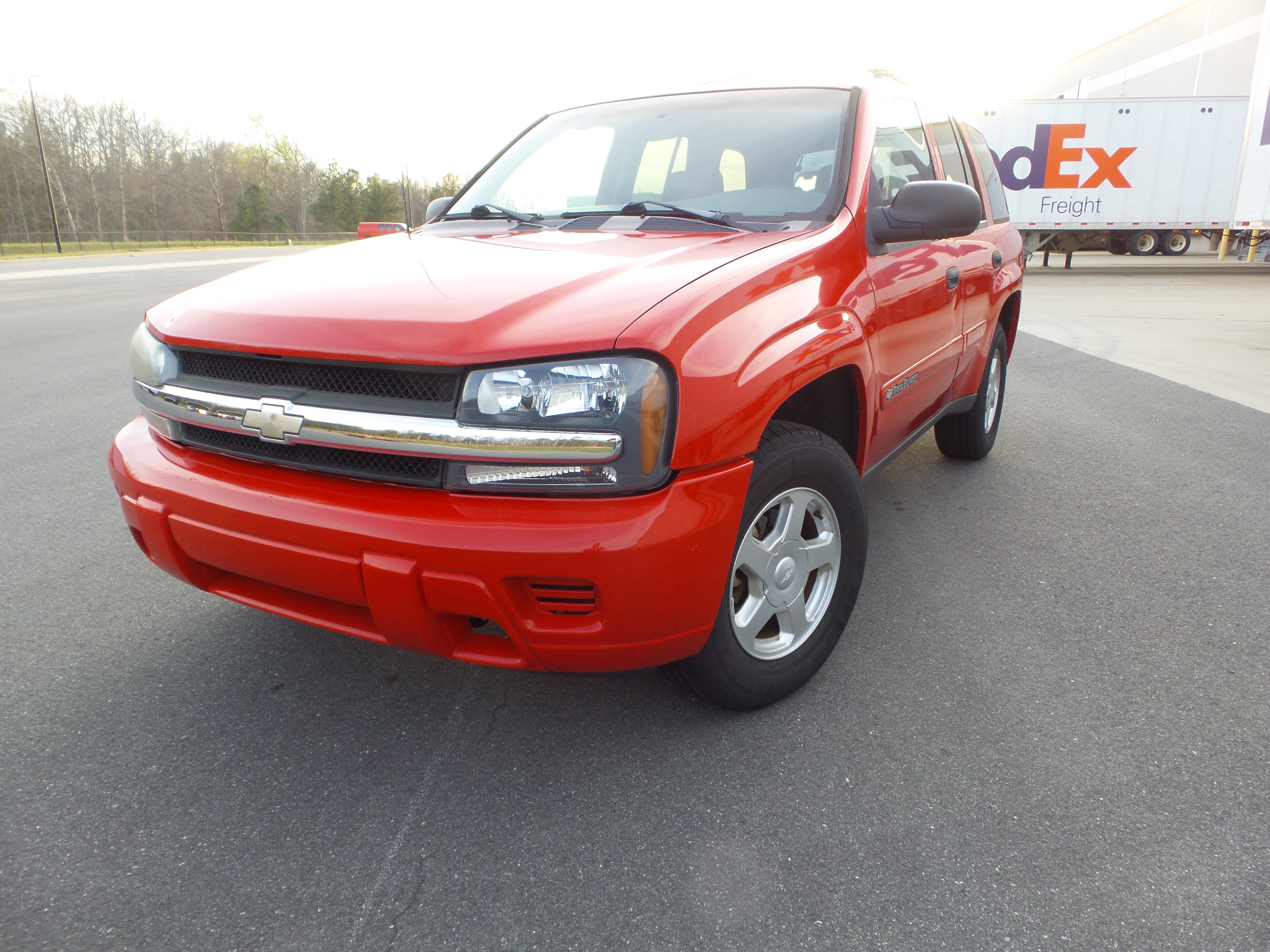 Used 2002 Chevrolet TrailBlazer LS w/ Preferred Equipment Group RWD image 2