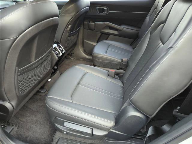 Used 2023 Kia Sorento SX FWD image 13