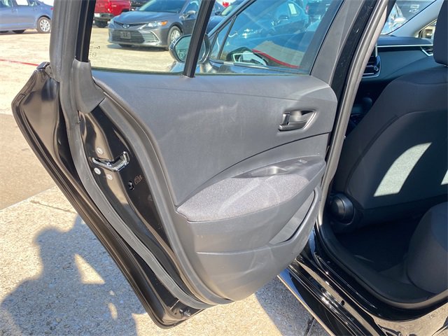 Used 2025 Toyota Corolla LE image 15