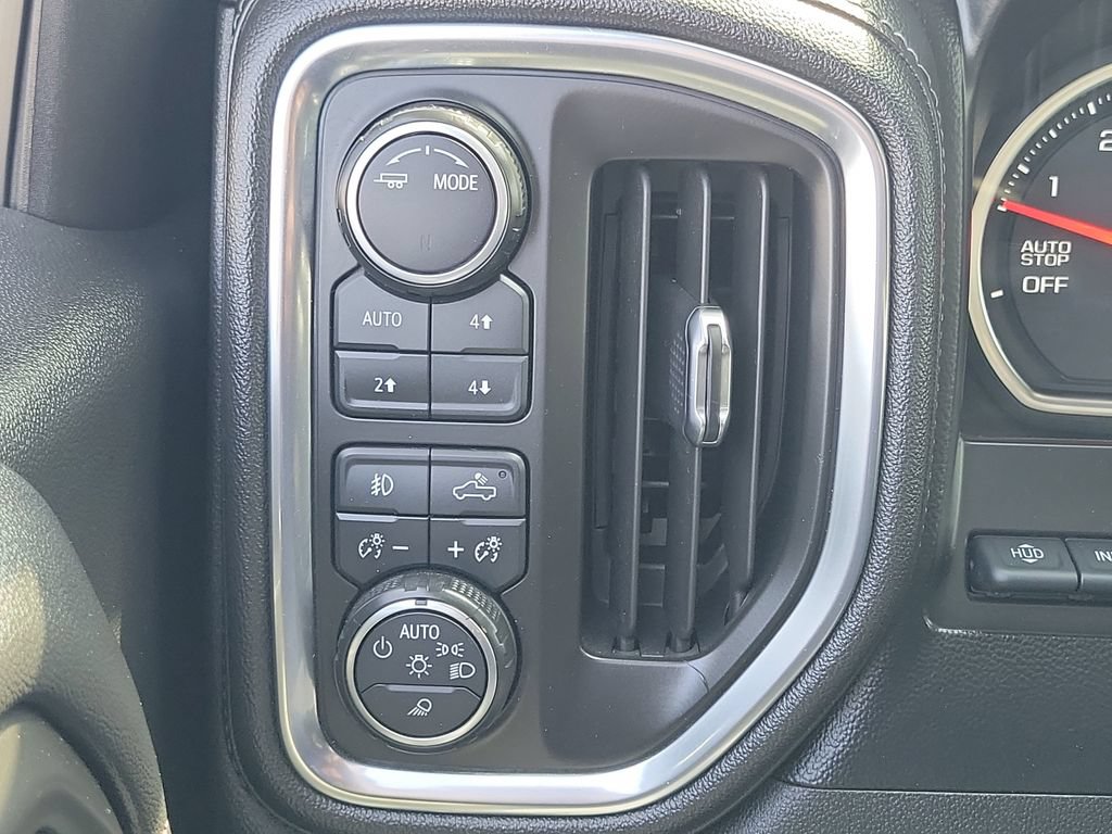 Used 2020 Chevrolet Silverado 1500 LTZ w/ LTZ Plus Package AWD/4WD image 16